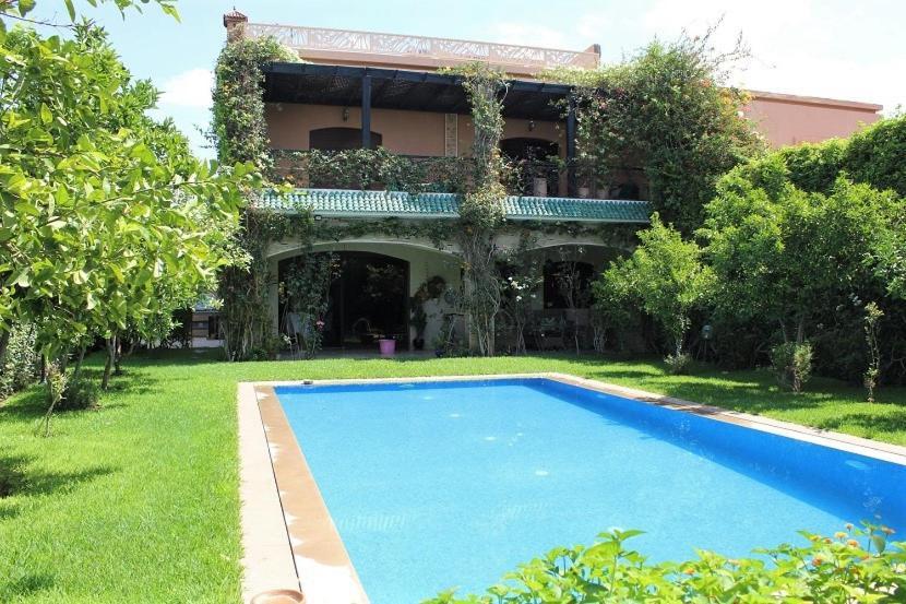 Magnifique Villa Avec Piscine Chauffee Que Pour Famille Marakeş Dış mekan fotoğraf